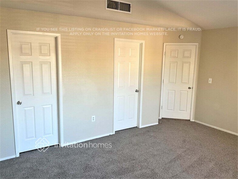 Building Photo - 2153 Running River Rd