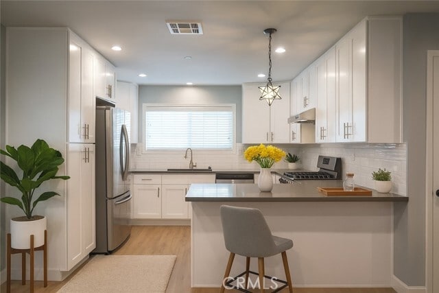 Building Photo - 2108 La Paloma Ave