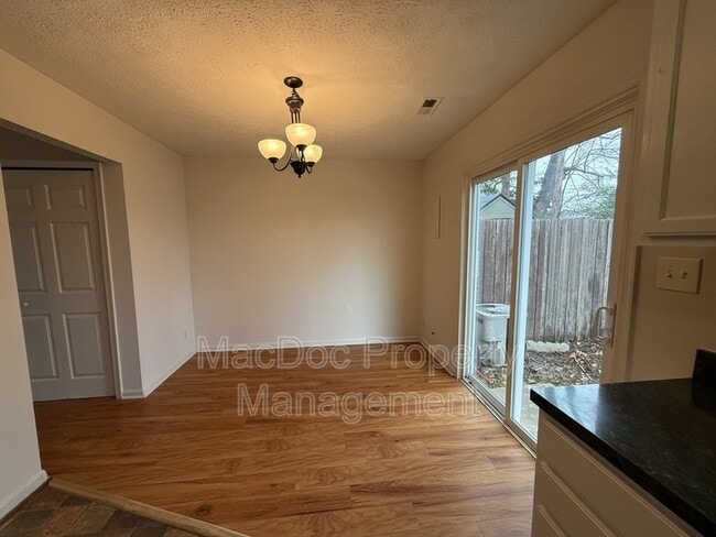 Building Photo - 4345 Normandy Ct