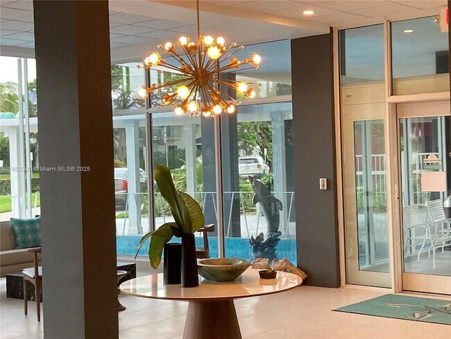 Building Photo - 2840 N Ocean Blvd