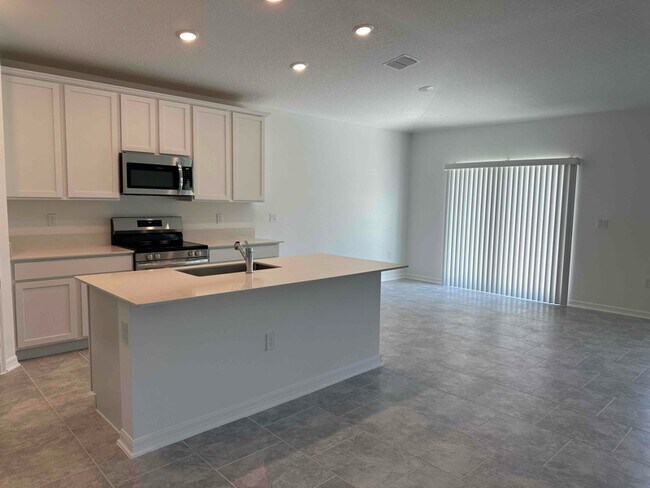 Building Photo - 5296 Diamondleaf Dr