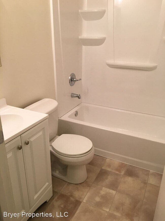 Building Photo - 107 Skyview Dr