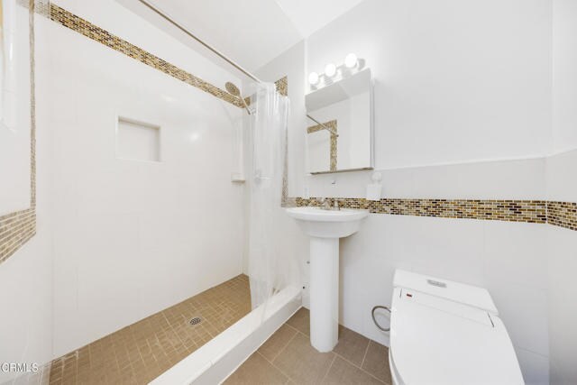 Building Photo - 391 E Highland Ave