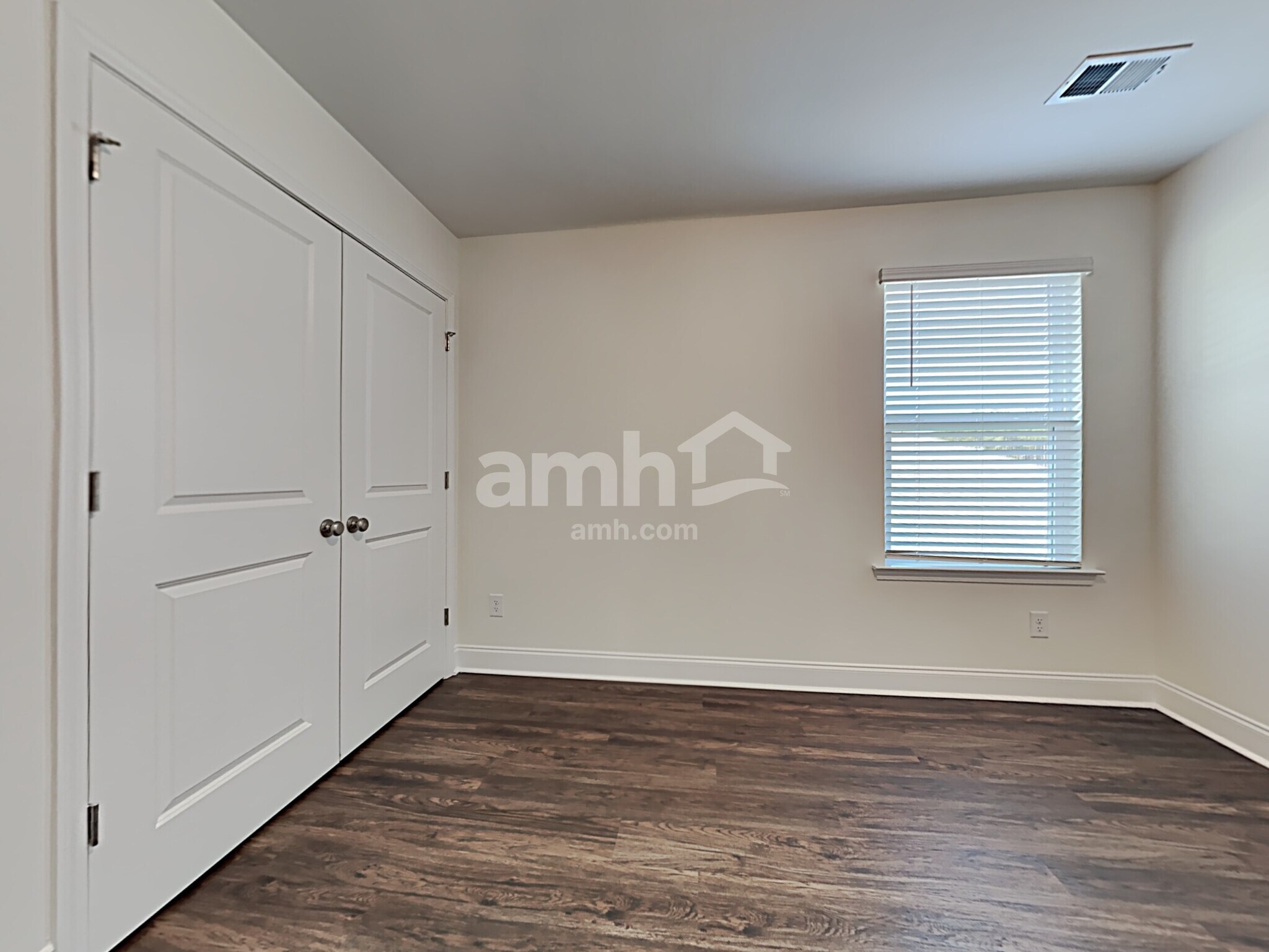Building Photo - 320 Azore Way