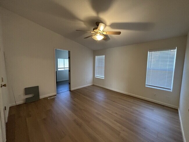 Building Photo - Large 3-bedroom home on peaceful acreage with usable yard on Lotus Road!