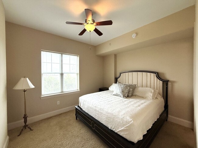 Building Photo - T.R. Lawing Realty Property