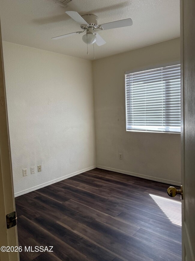 Building Photo - 2614 W Cezanne Cir