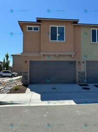 Building Photo - Modern Comfort and Convenience: Stylish 2-Bedroom 2.5 Bathroom Condo in Carson City