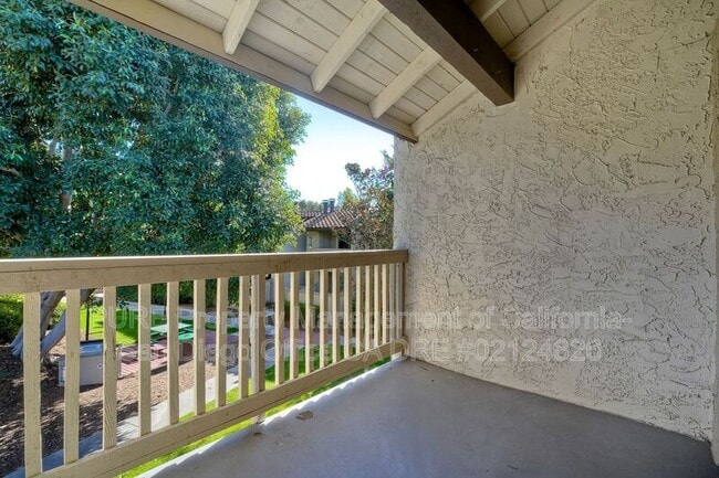 Building Photo - 9909 Azuaga St