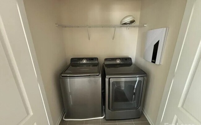 Building Photo - 1734 Trentwood Dr