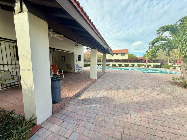 Building Photo - 6426 SW 134th Pl