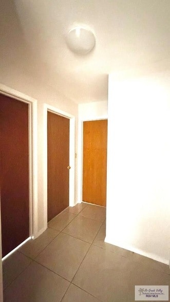 Building Photo - 1587 Pinion Dr
