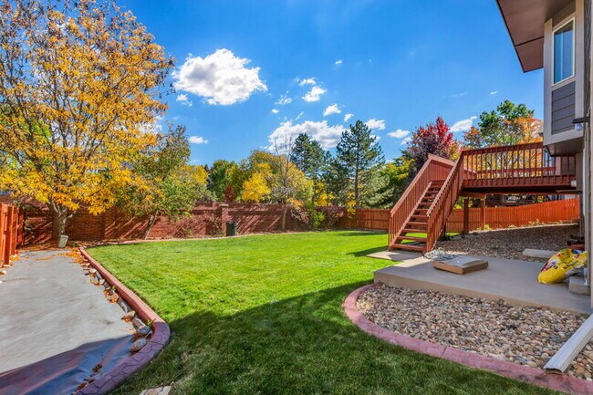 Building Photo - 9584 Las Colinas Dr