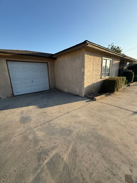 Building Photo - 166 N Soldano Ave