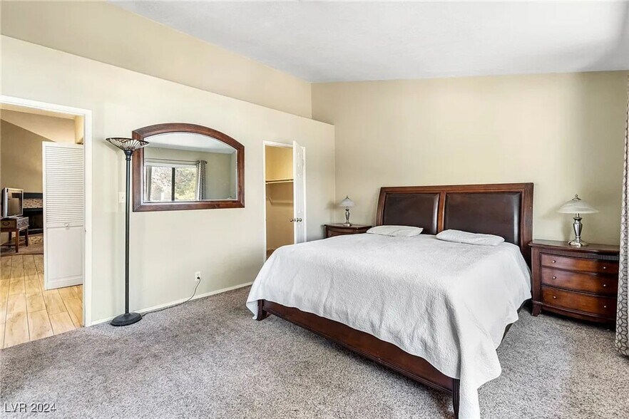 Building Photo - 5020 S Rainbow Blvd