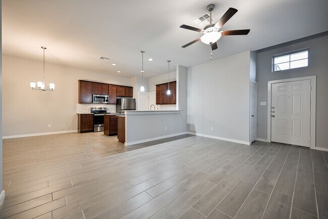 Building Photo - 127 Wickersham