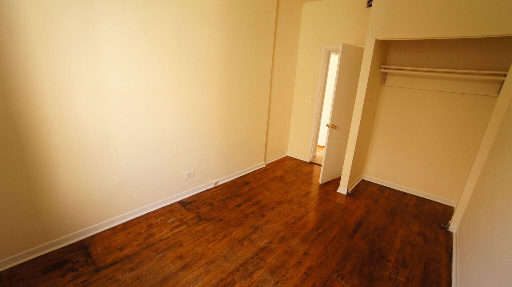 Building Photo - 2323 N Kedzie Blvd
