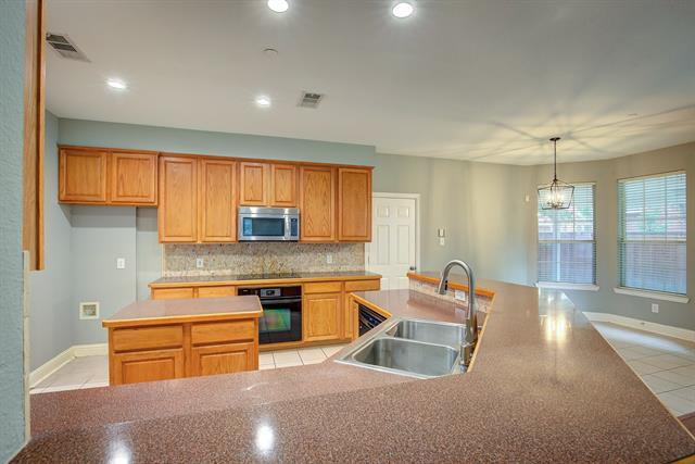 Building Photo - 8304 Richmond Ct