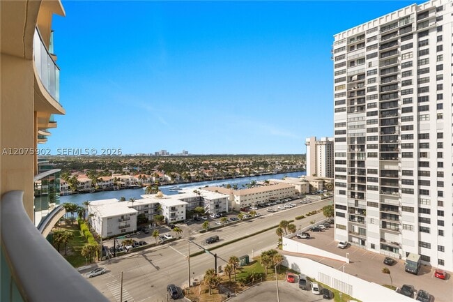 Building Photo - 2501 S Ocean Dr