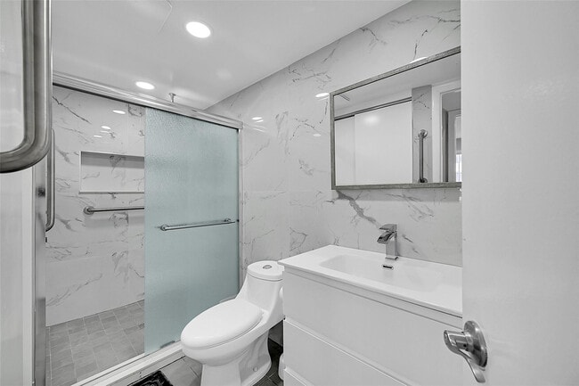 Building Photo - 964 Normandy Trail