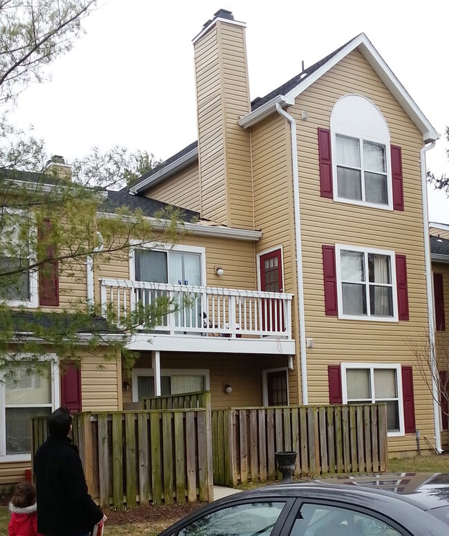 Building Photo - 18257 Rolling Meadow Way