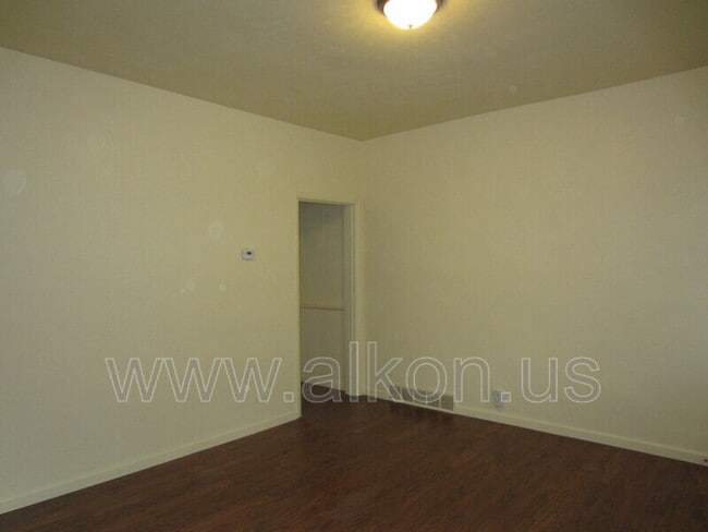 Building Photo - 4315 Bristol St