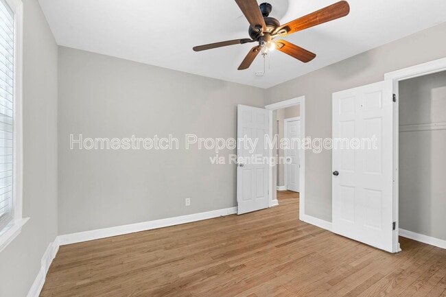 Building Photo - 2633 Avie Dr