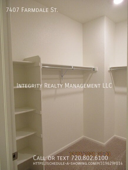 Building Photo - 7407 Farmdale St