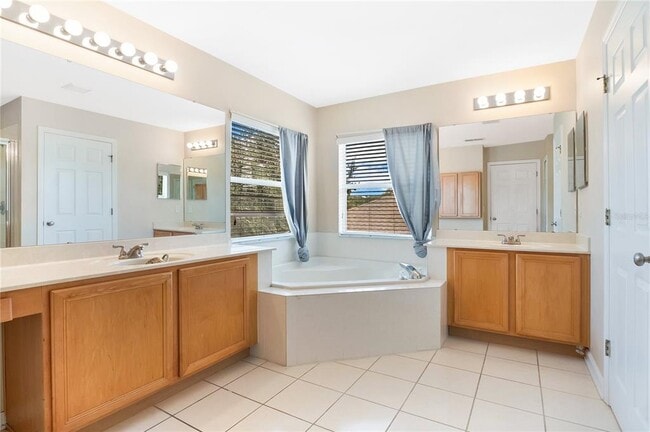 Building Photo - 10706 Cypress Trail Dr