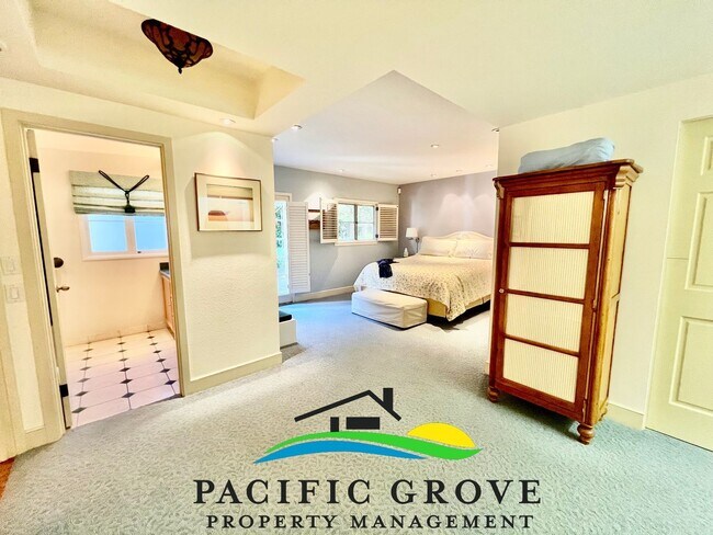 Building Photo - Lovely Ocean View Home Available NOW!