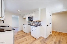 Building Photo - 704 Douglas Ave