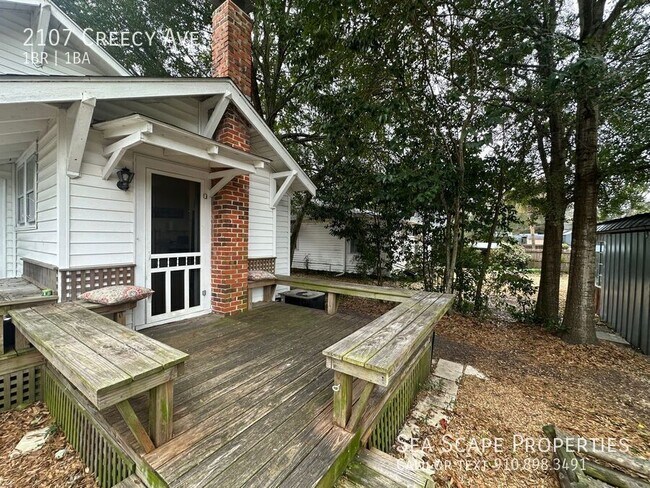 Building Photo - 2107 Creecy Ave