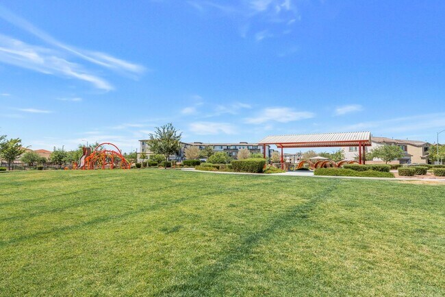 Building Photo - Modern Living in a Newer North Las Vegas Community!