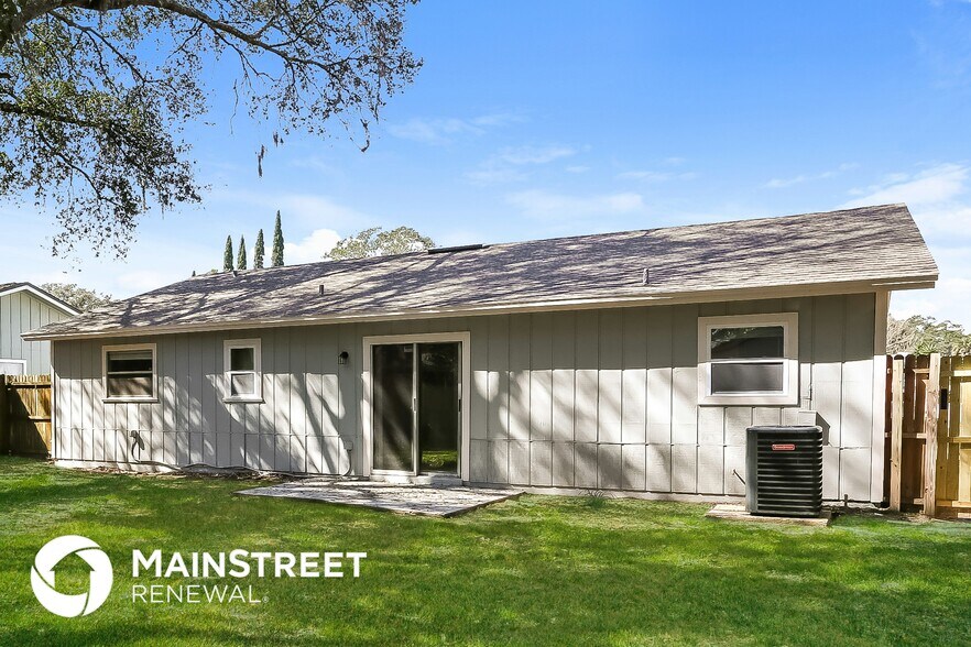 Building Photo - 2065 Chelwood Ct