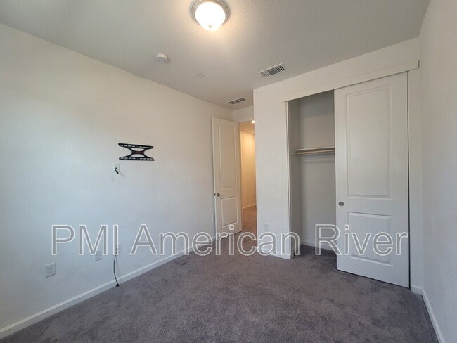 Building Photo - 4371 Garonne Walk