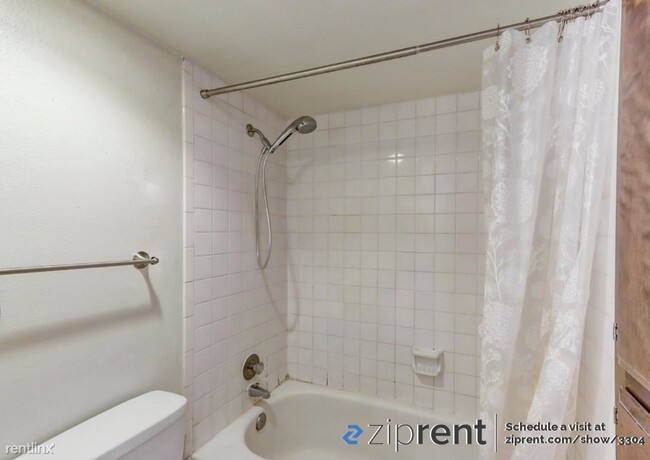 Building Photo - 1 br, 1 bath Condo - 6536 Embarcadero Driv...