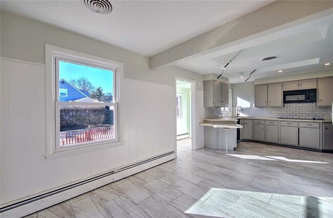 Building Photo - 78 Devonshire St