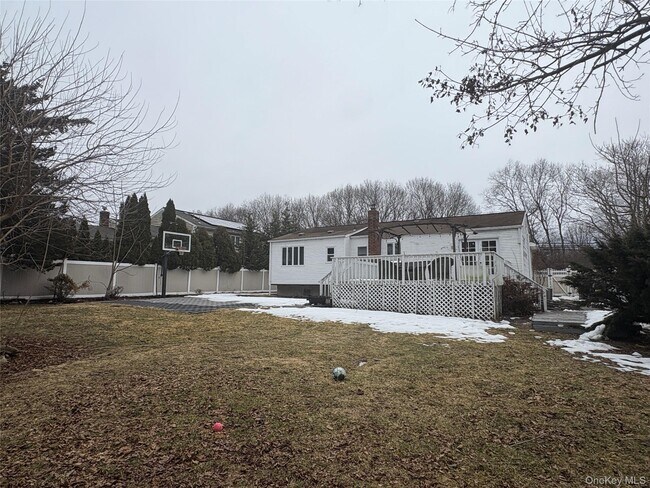 Building Photo - 4429 Express Dr N