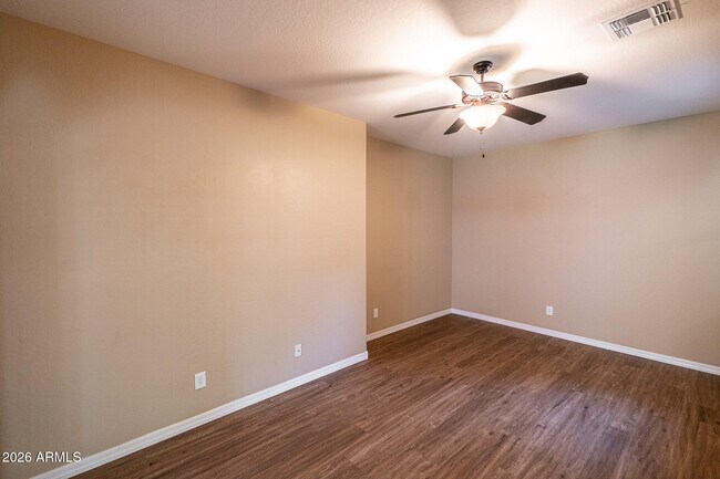 Building Photo - 18445 W Saguaro Ln