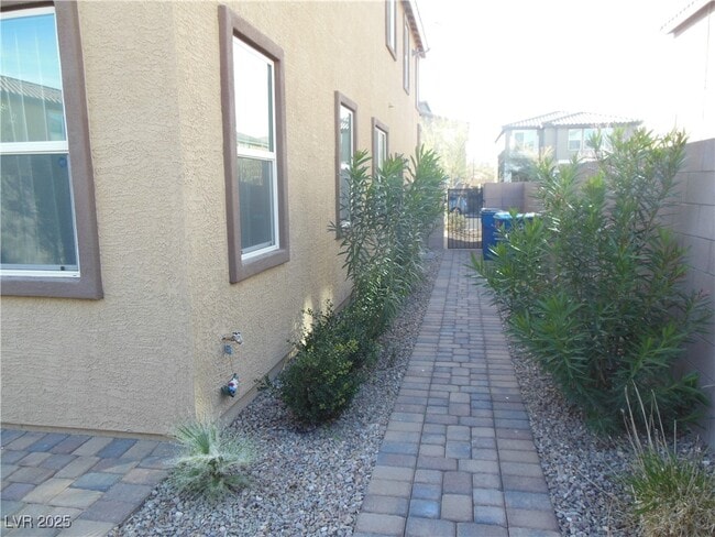 Building Photo - 2664 Crystal Quartz St