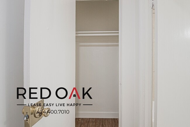 Building Photo - 3370 W 83rd St