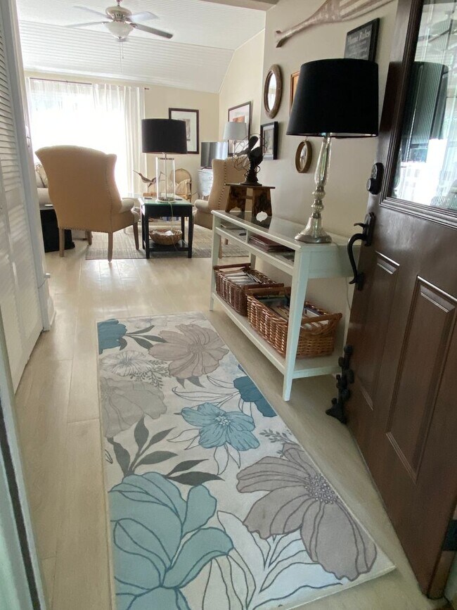 Building Photo - Home on East Bay – Impeccably Furnished Off-Season Retreat