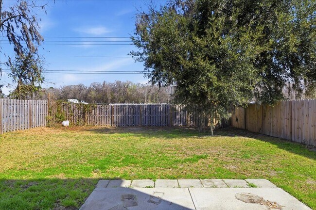 Building Photo - Private Backyard + Pet-Friendly Living Near Pooler & Savannah – Move-In Ready