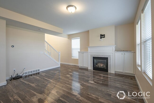 Building Photo - Stunning Home in Lehi!!