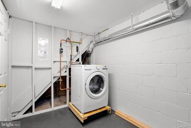 Building Photo - 1411 Harrison St