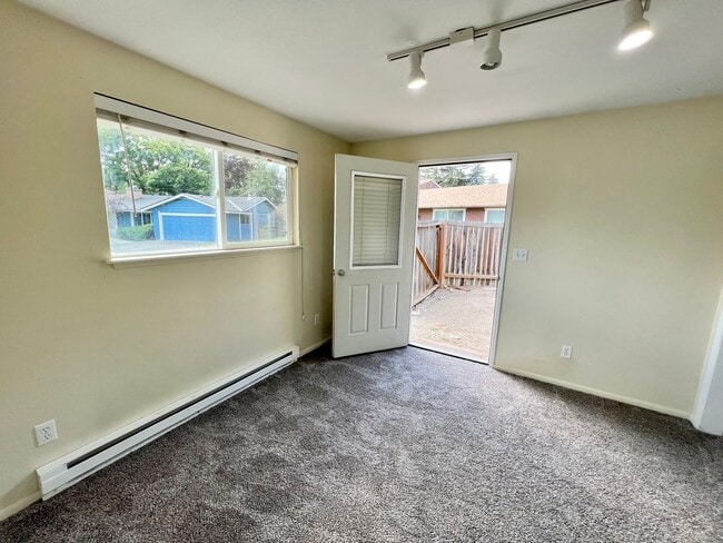 Building Photo - 4 Bedroom Home in Culdesac near CWU