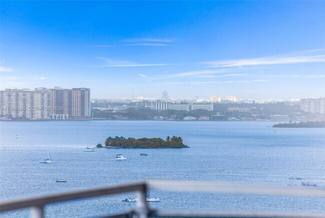 Building Photo - 7901 Hispanola Ave