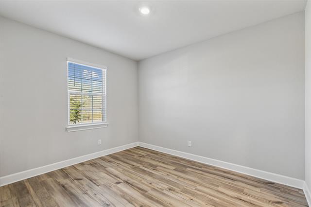 Building Photo - 929 Emerson Dr