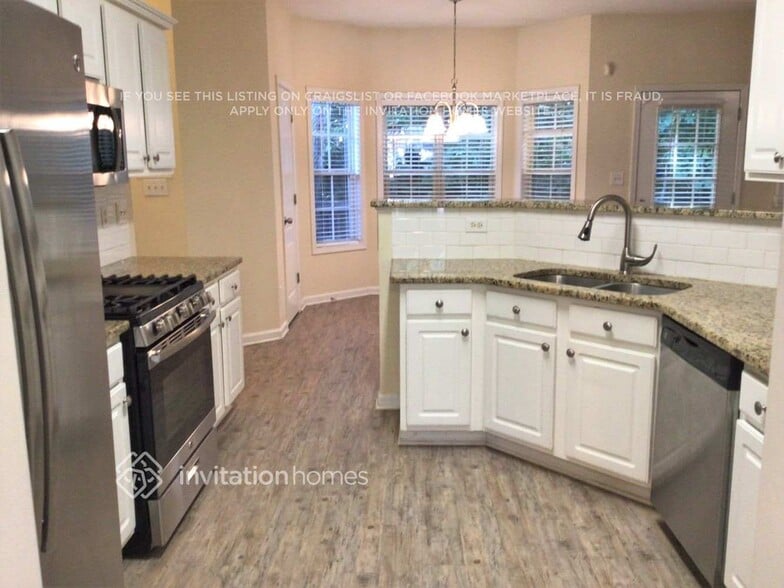 Building Photo - 4375 Red Rock Point