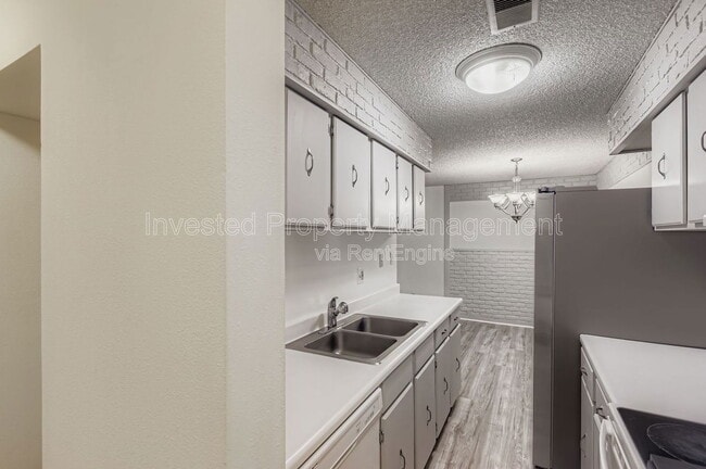 Building Photo - 7755 E Quincy Ave